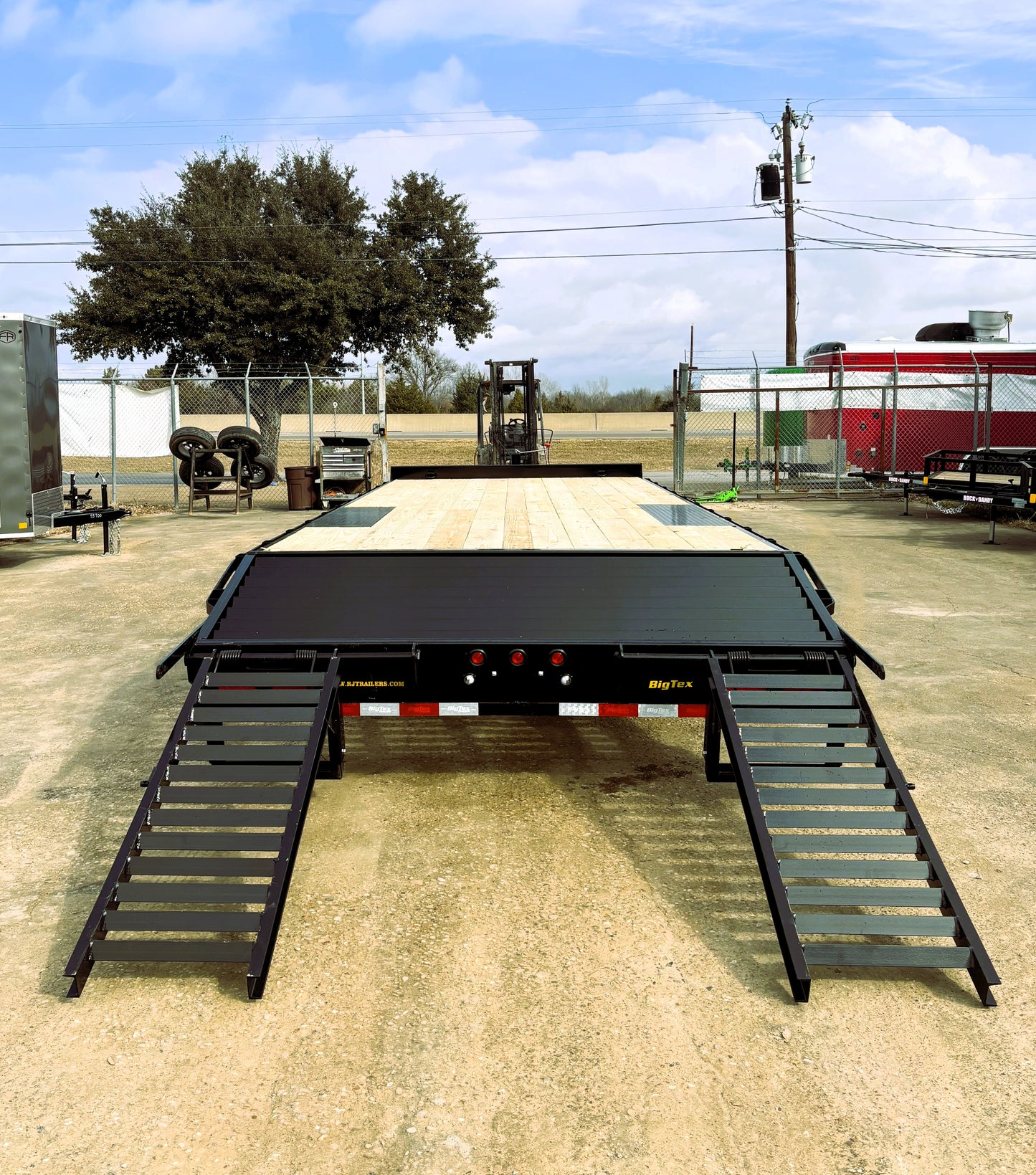 102 x 24' (21 + 3) Deckover Trailer Big Tex #14OA-24D3A-FRBK
