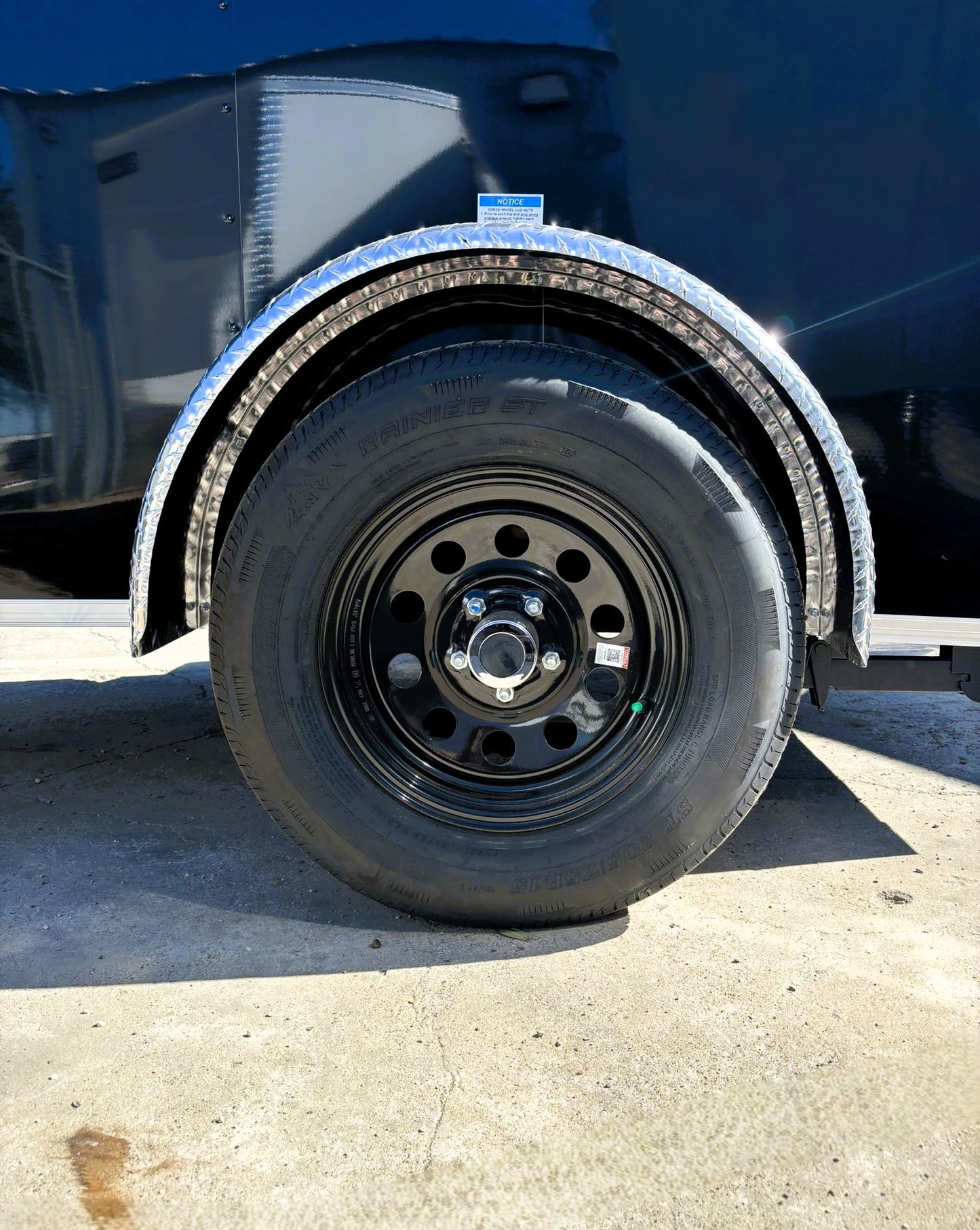 5 x 8' E-Series Enclosed Trailer Cargo Mate #TXEHW58SA