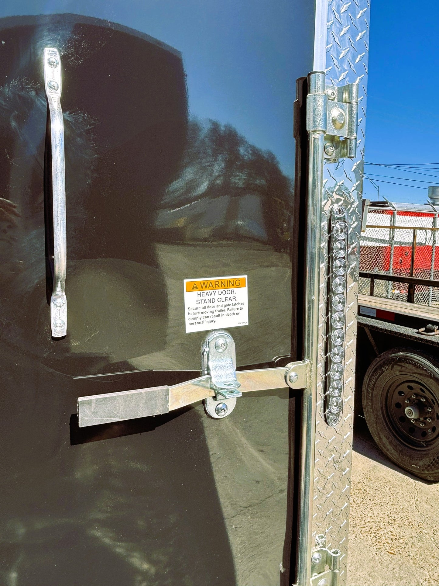 5 x 8' E-Series Enclosed Trailer Cargo Mate #TXEHW58SA