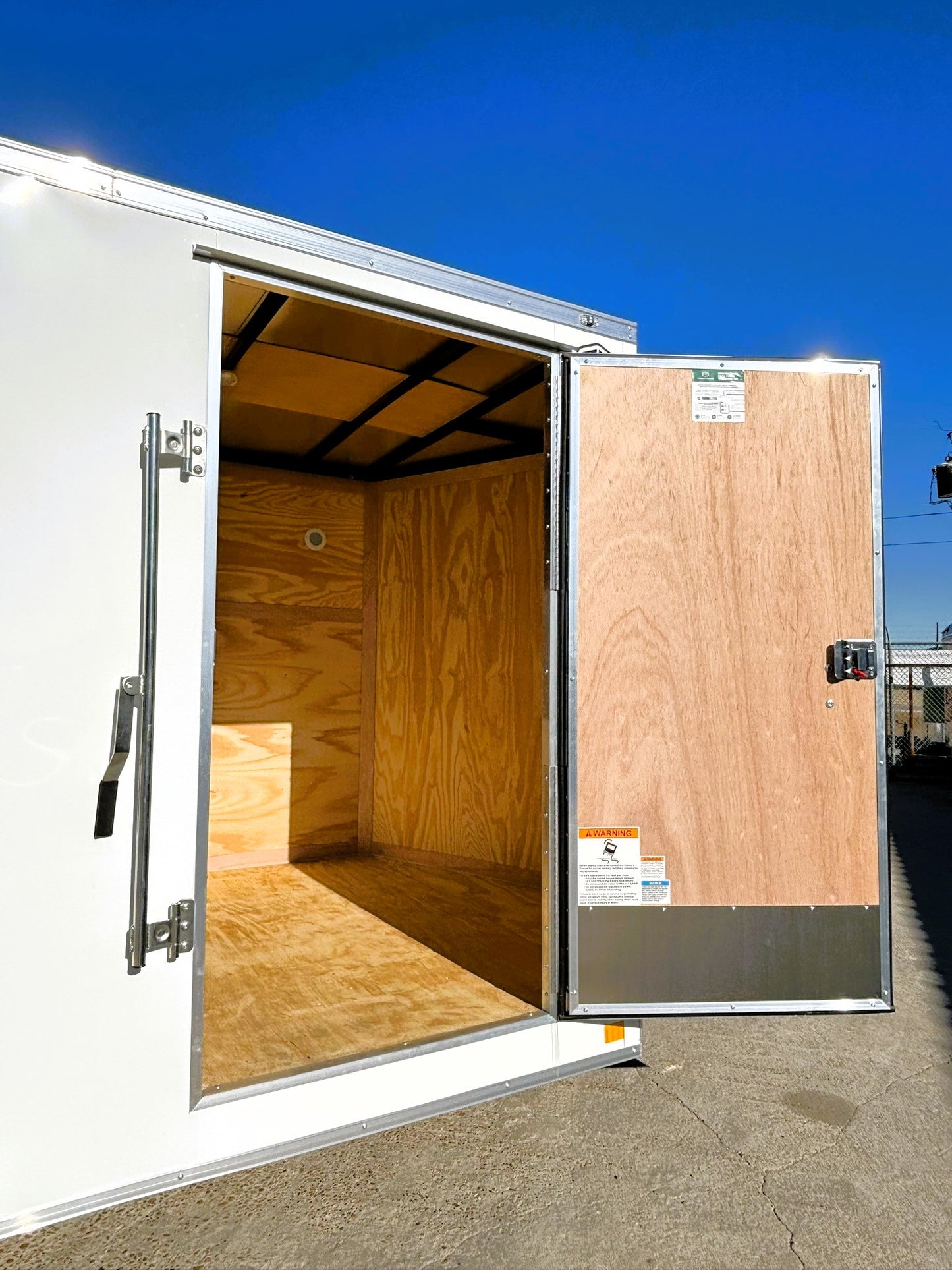 7 x 16' E-Series Enclosed Trailer Cargo Mate #TXEHW716TA2