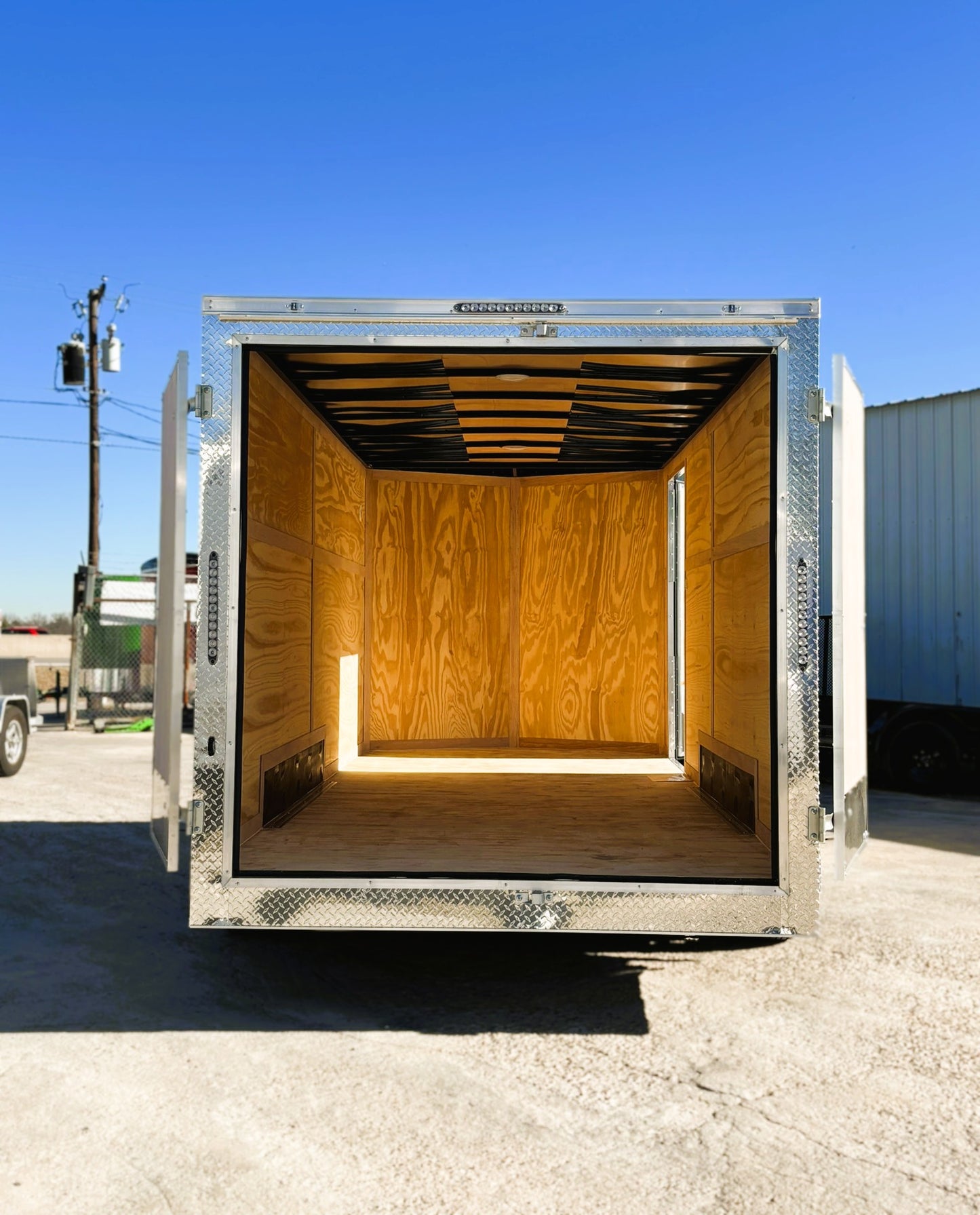 7 x 16' E-Series Enclosed Trailer Cargo Mate #TXEHW716TA2