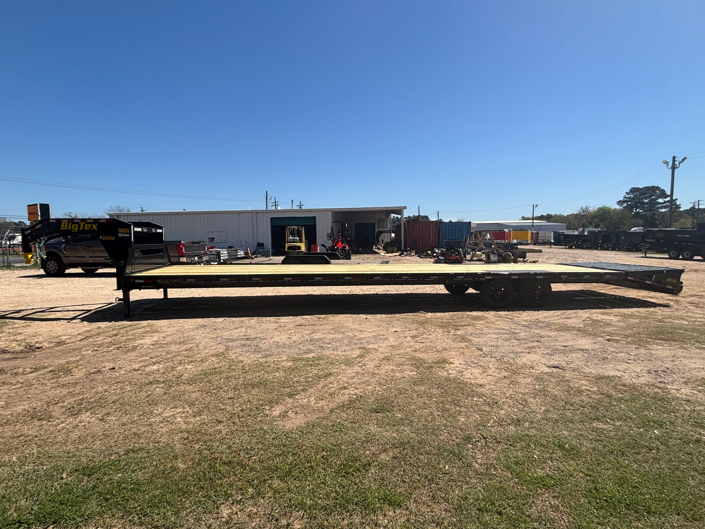 102 x 40' (35 + 5) GN Trailer Big Tex #16GN-40D5A-MRBK-SWT