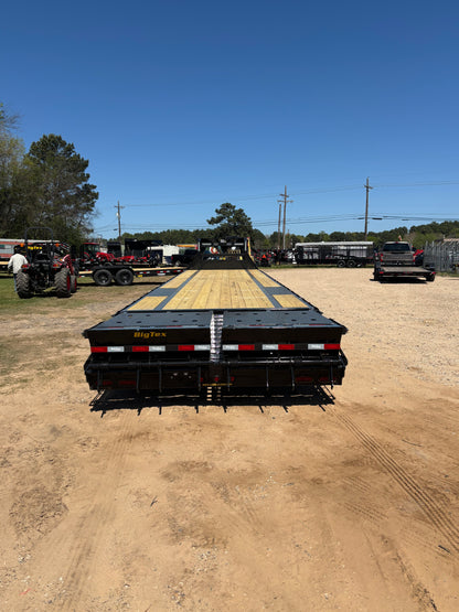102 x 40' (35 + 5) GN Trailer Big Tex #16GN-40D5A-MRBK-SWT