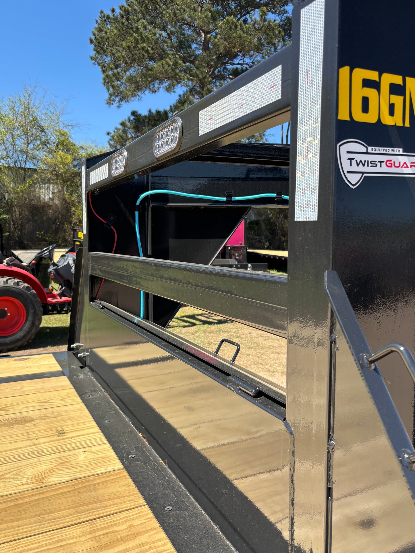 102 x 40' (35 + 5) GN Trailer Big Tex #16GN-40D5A-MRBK-SWT