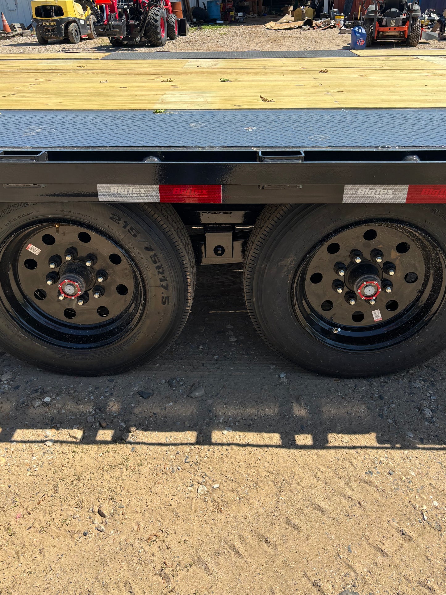 102 x 40' (35 + 5) GN Trailer Big Tex #16GN-40D5A-MRBK-SWT