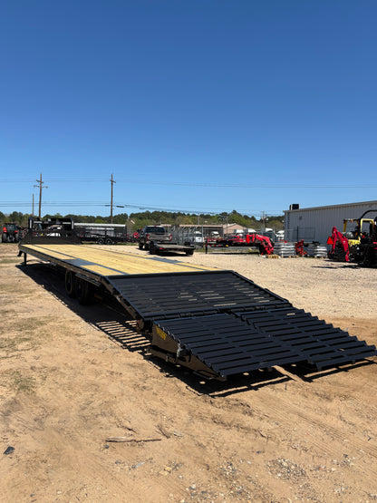102 x 40' (35 + 5) GN Trailer Big Tex #16GN-40D5A-MRBK-SWT