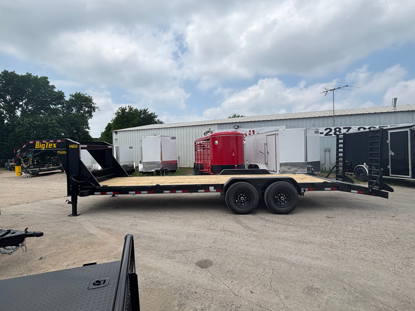 83 x 24' GN Equipment Trailer Big Tex #14EHG-24D3A