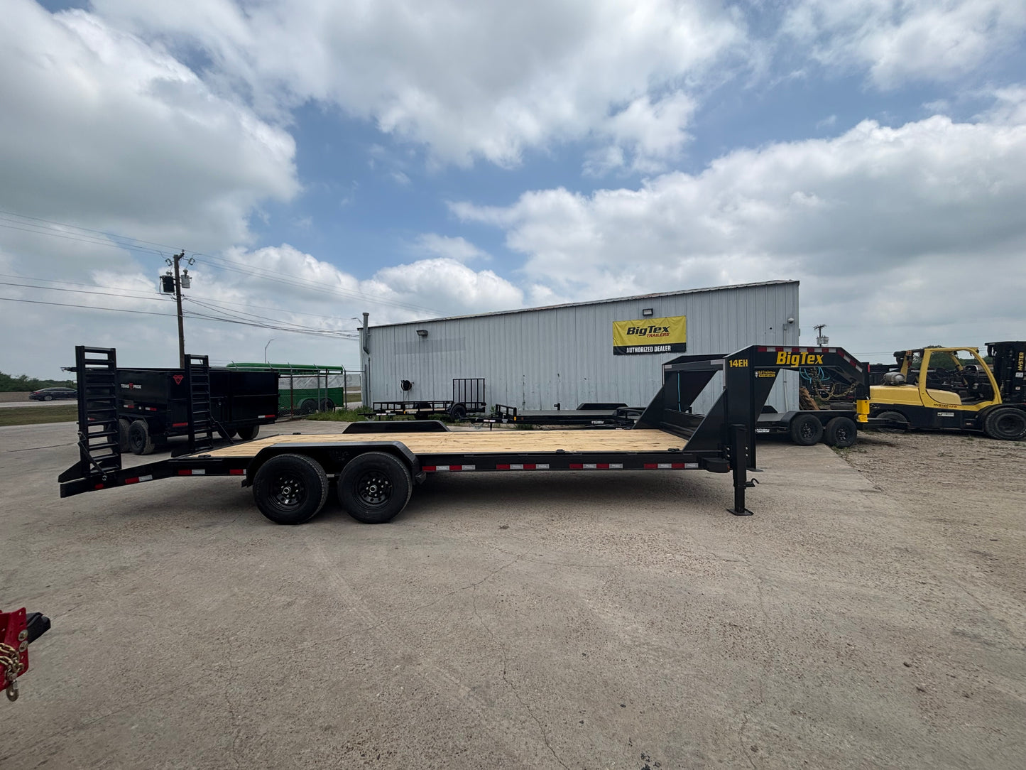 83 x 24' GN Equipment Trailer Big Tex #14EHG-24D3A