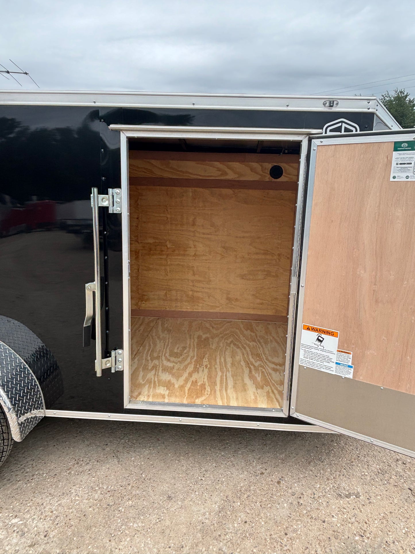 5 x 10' E-Series Enclosed Trailer Cargo Mate #TXEHW510SA