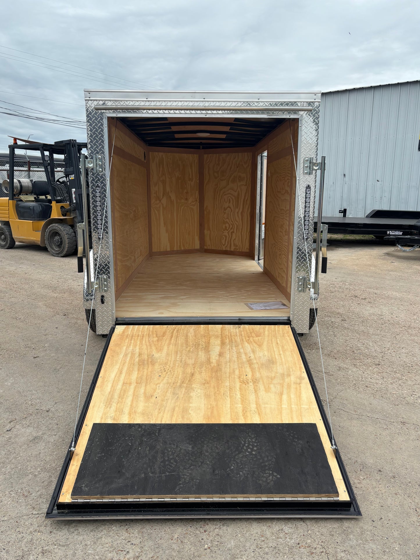 5 x 10' E-Series Enclosed Trailer Cargo Mate #TXEHW510SA