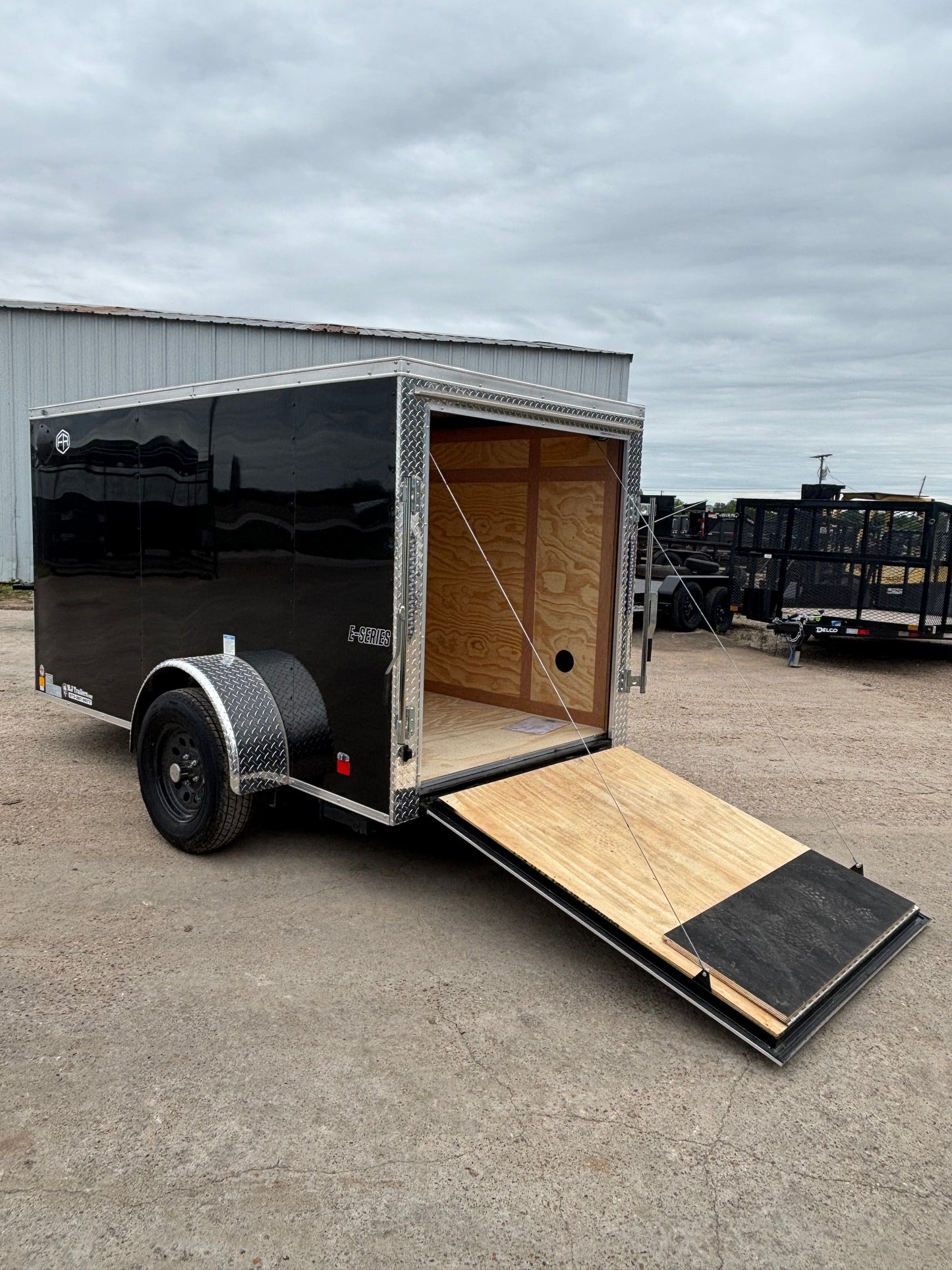 5 x 10' E-Series Enclosed Trailer Cargo Mate #TXEHW510SA
