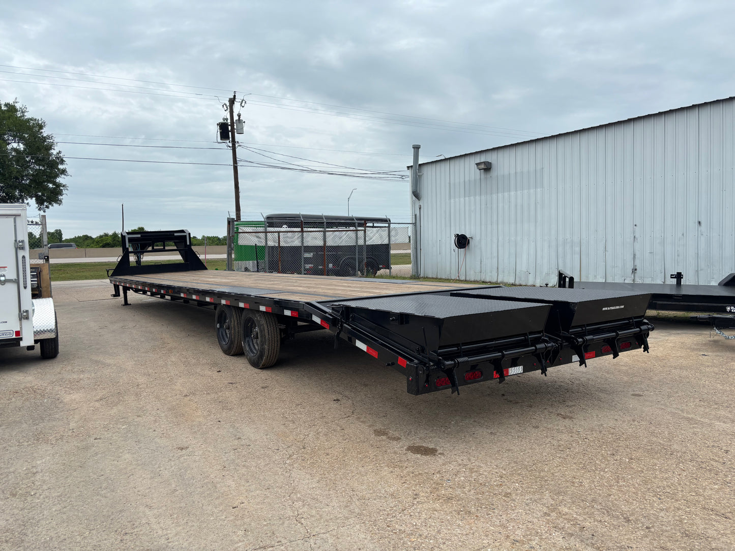 102 x 40' (35+5) Flatbed Delco #44450 - Used