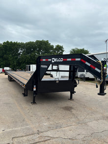 102 x 40' (35+5) Flatbed Delco #44450 - Used