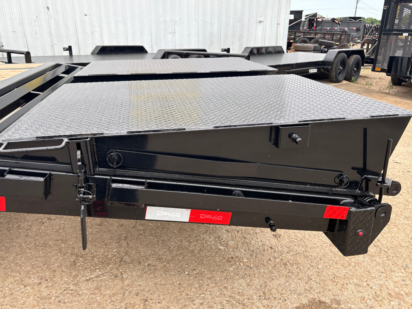 102 x 40' (35+5) Flatbed Delco #44450 - Used