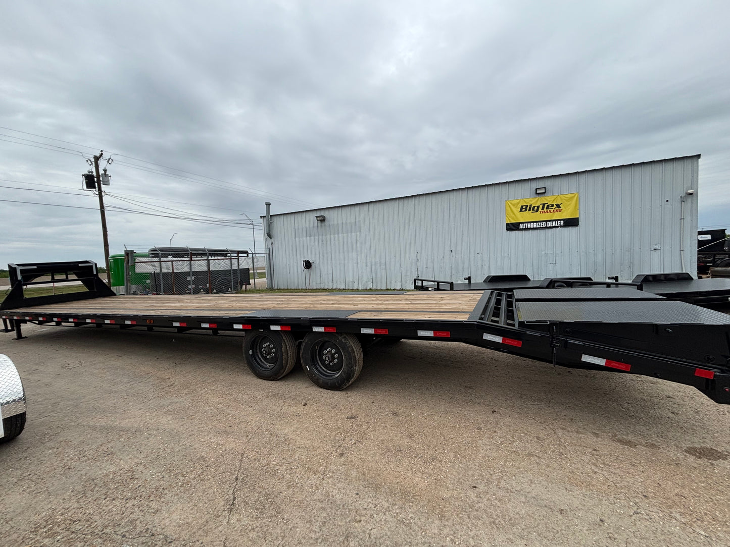 102 x 40' (35+5) Flatbed Delco #44450 - Used