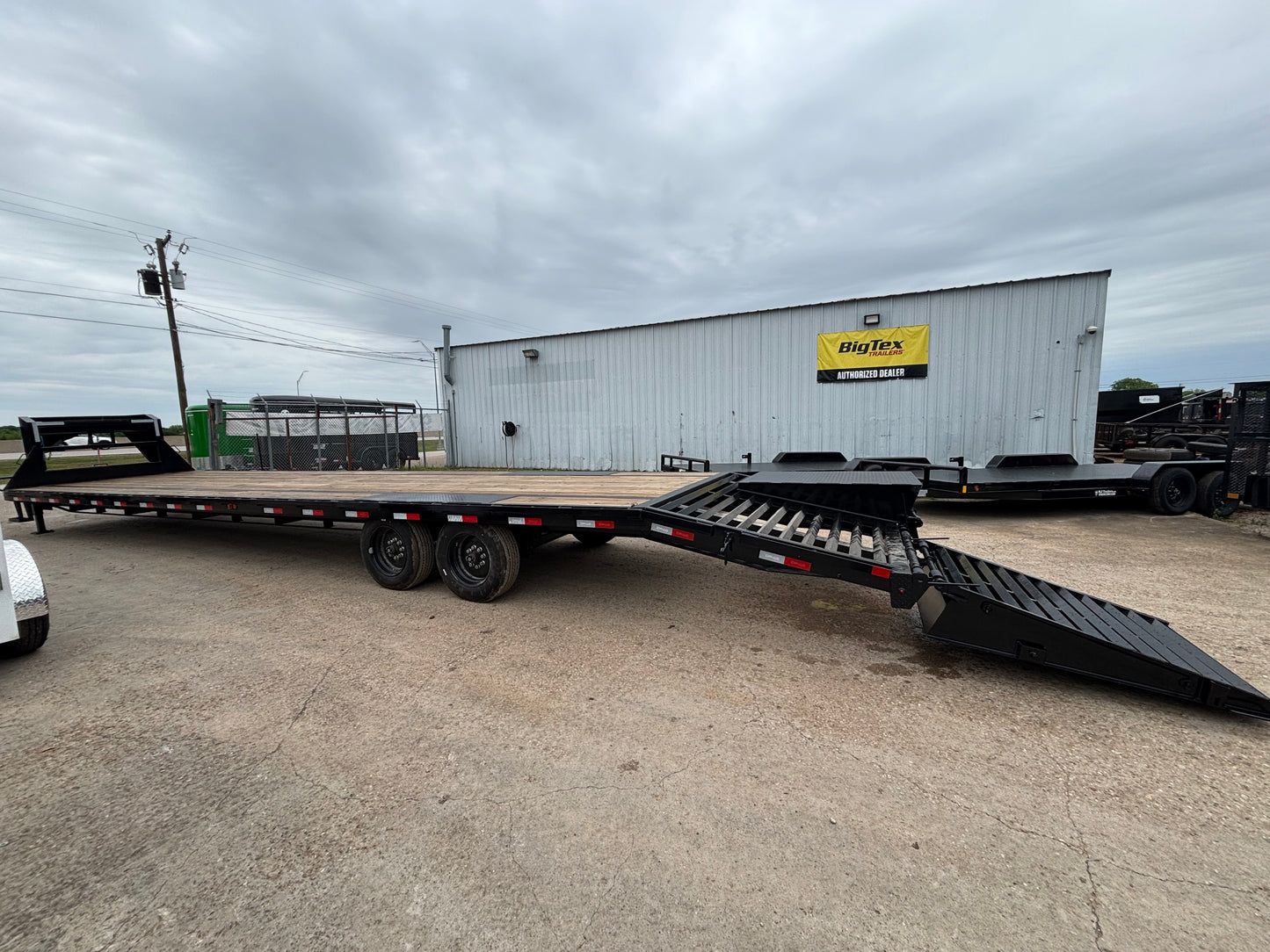 102 x 40' (35+5) Flatbed Delco #44450 - Used