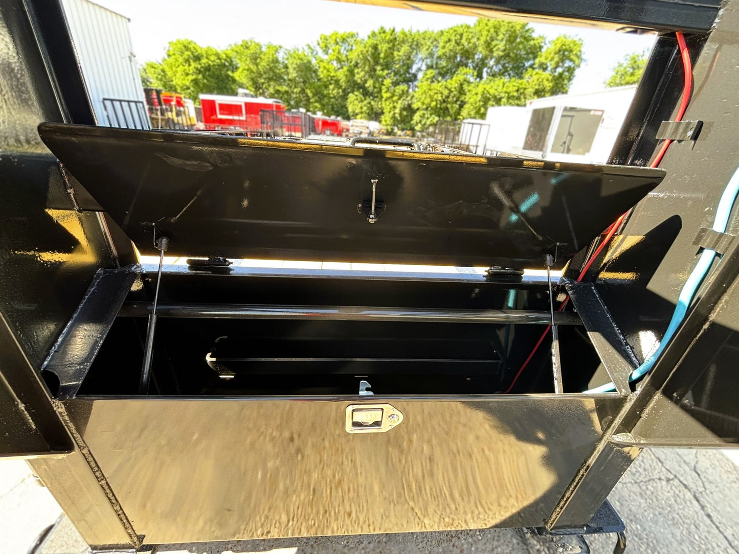 102" x 33' (28 + 5) GN Trailer Big Tex #22GN-33D5A-MRBK