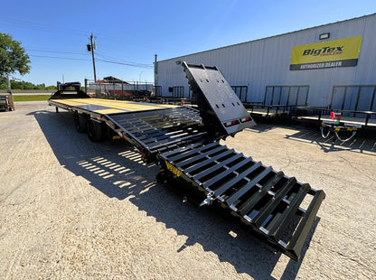 102" x 33' (28 + 5) GN Trailer Big Tex #22GN-33D5A-MRBK
