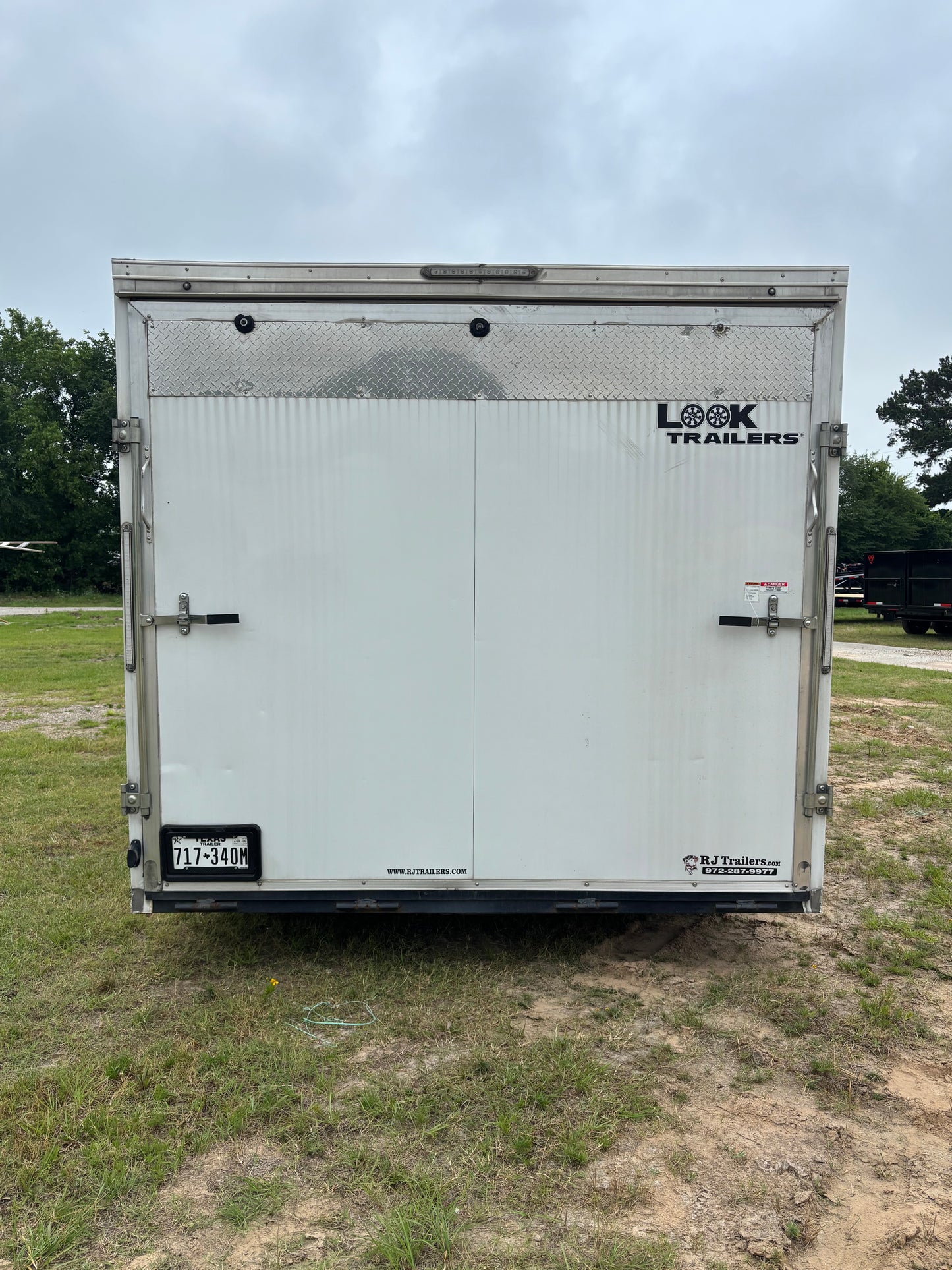 8.5 x 20' Enclosed Trailer Look Element Cargo #11887 - Used