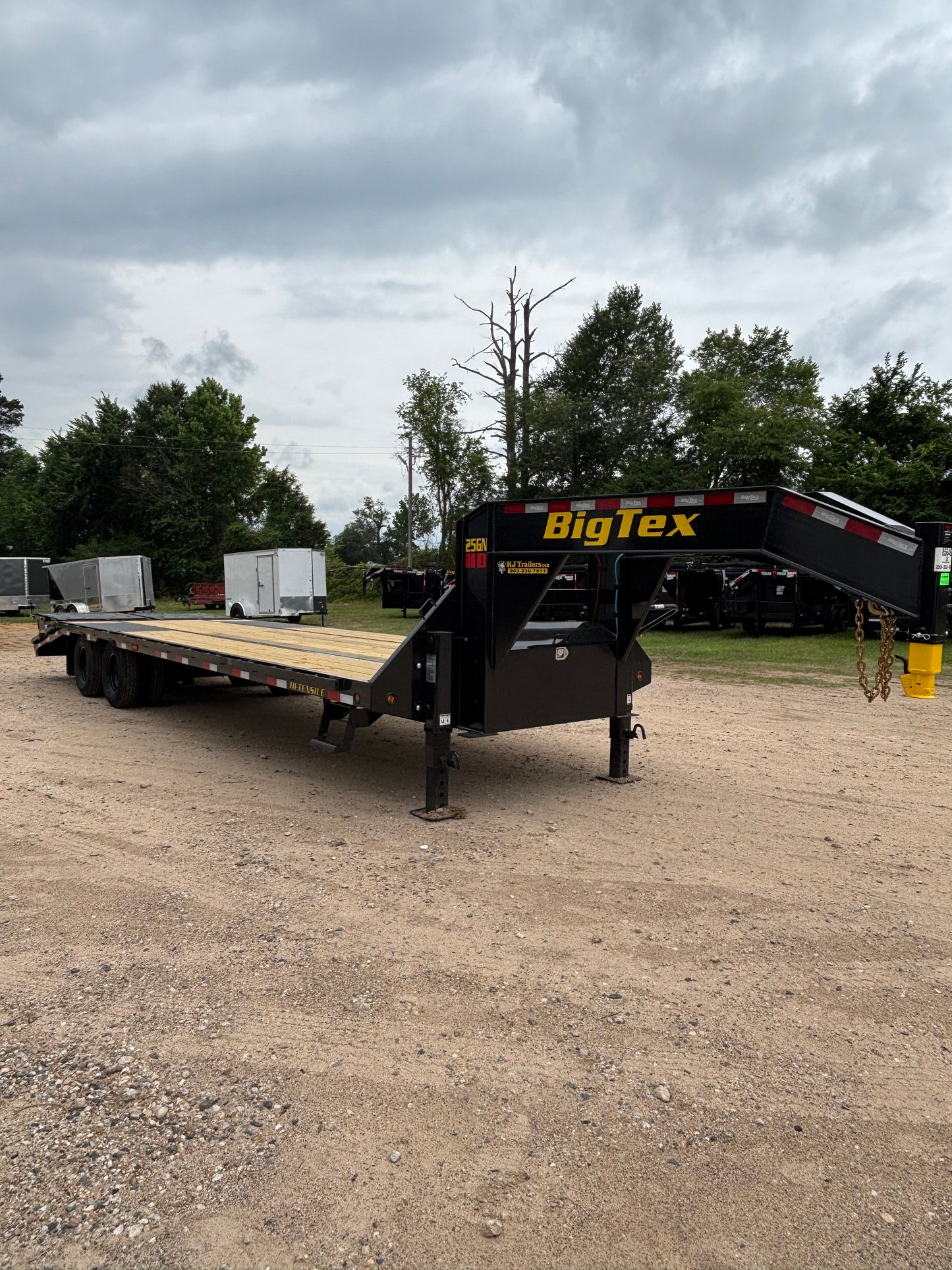 102 x 30' (25 + 5) GN Trailer Big Tex #25GN-30D5A-MRBK