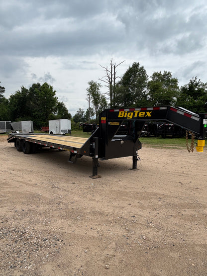 102 x 30' (25 + 5) GN Trailer Big Tex #25GN-30D5A-MRBK
