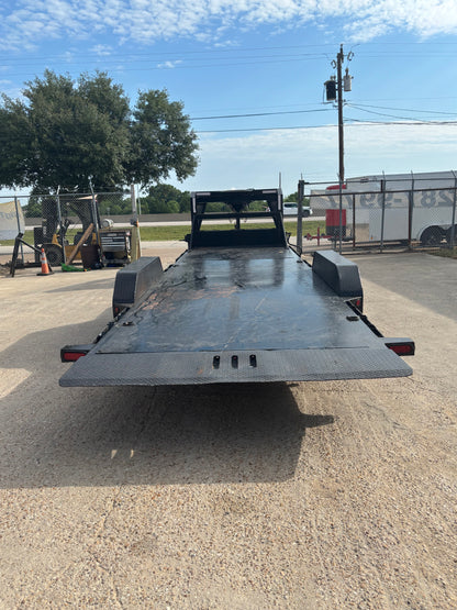 83 x 24' GN Tilt Trailer Load Trail #62940 - Used
