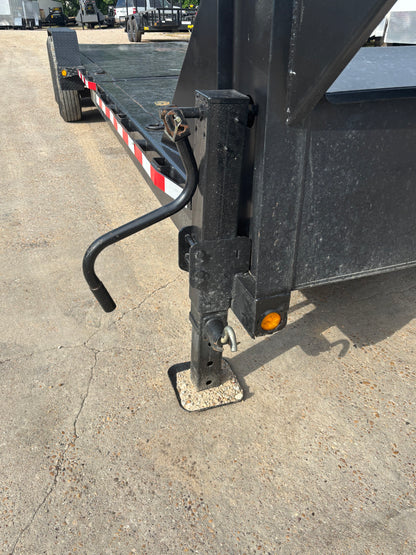 83 x 24' GN Tilt Trailer Load Trail #62940 - Used