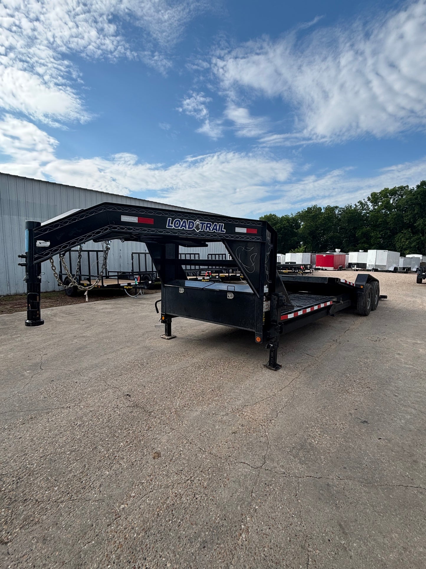 83 x 24' GN Tilt Trailer Load Trail #62940 - Used