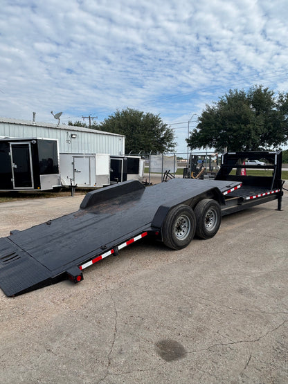 83 x 24' GN Tilt Trailer Load Trail #62940 - Used