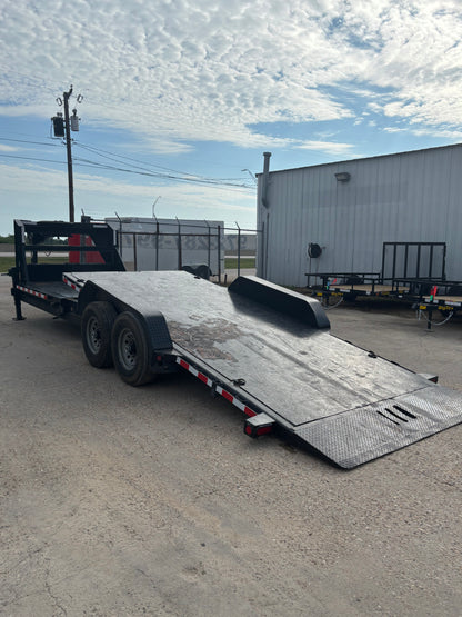 83 x 24' GN Tilt Trailer Load Trail #62940 - Used