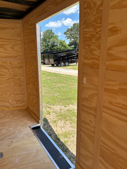 8.5 x 24' E-Series Enclosed Trailer Cargo Mate #TXEHW8.524TA3