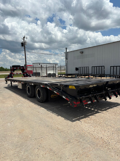 102 x 30' (25+5) Gooseneck Big Tex 22GN #75130 - Used
