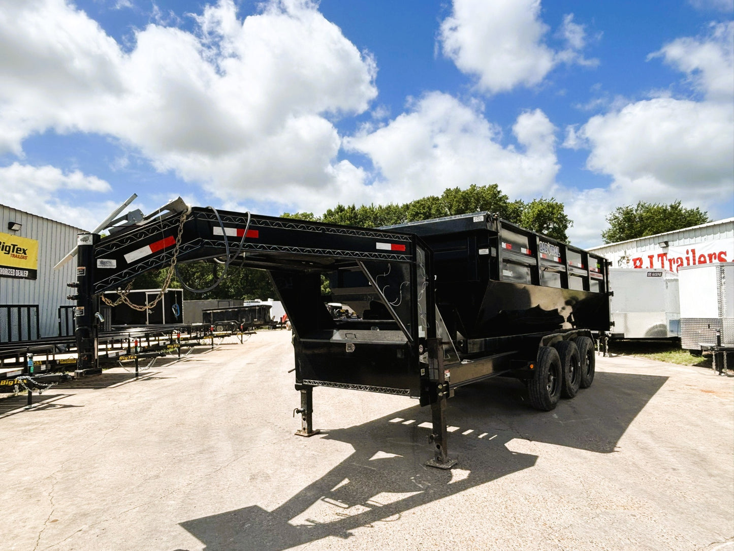82 x 16 GN Roll Off Dump Load Trail w/ One Bin #47355 - Used