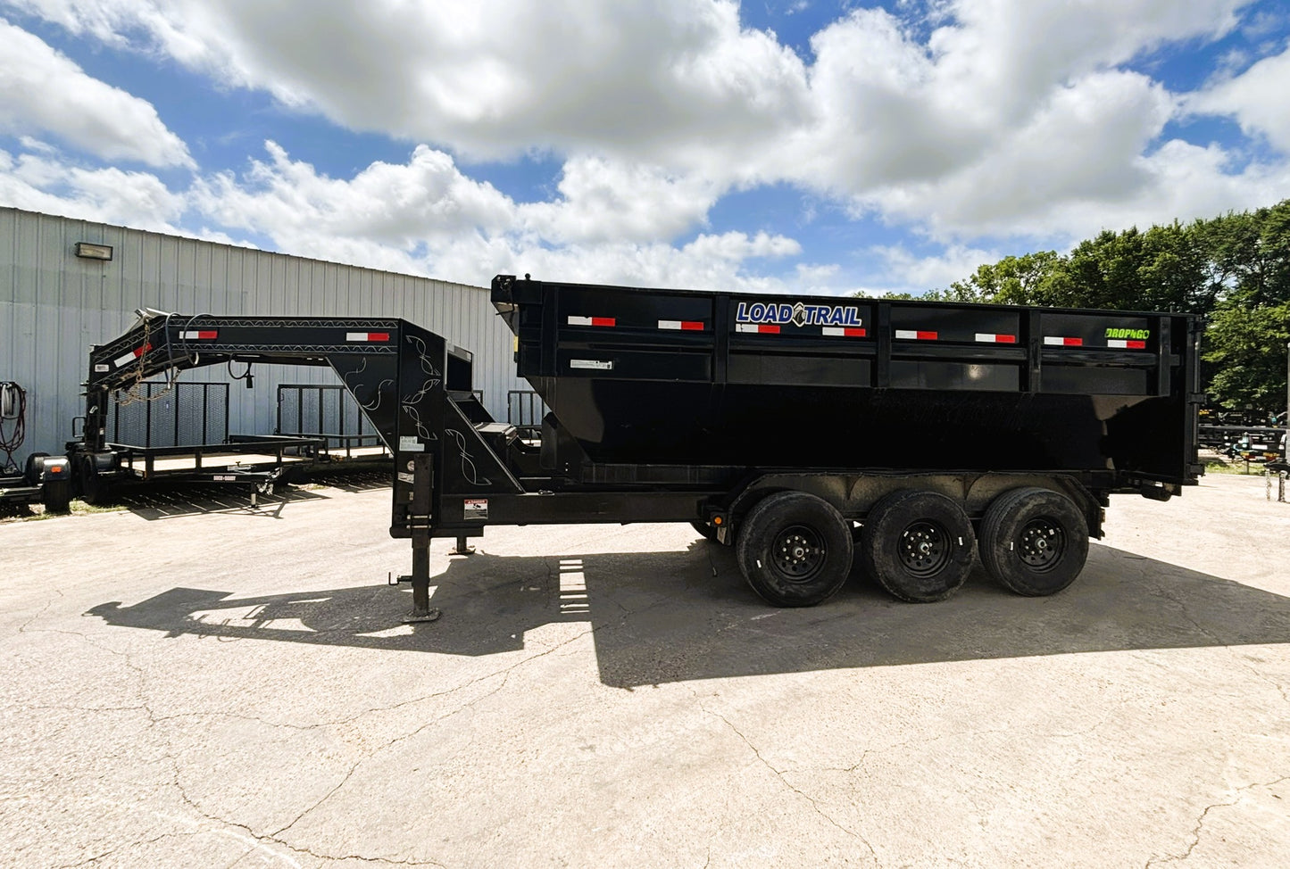 82 x 16 GN Roll Off Dump Load Trail w/ One Bin #47355 - Used