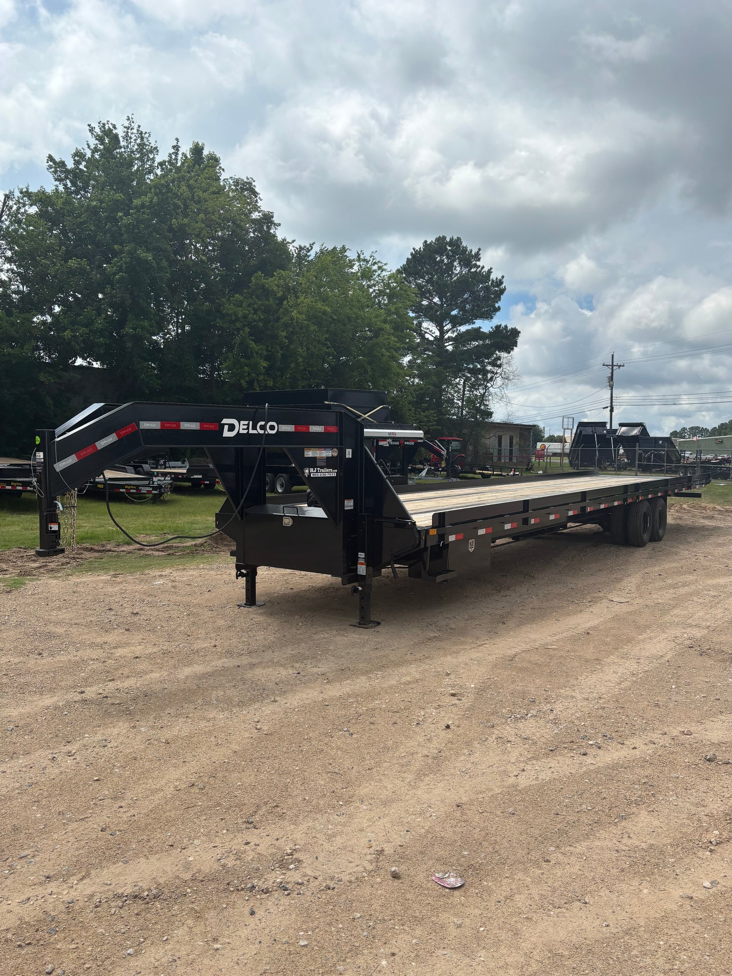 102 x 40' GN Full Tilt Flatbed Delco #T940