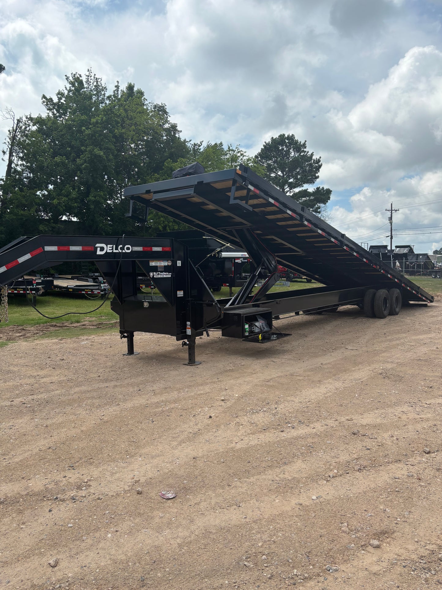 102 x 40' GN Full Tilt Flatbed Delco #T940