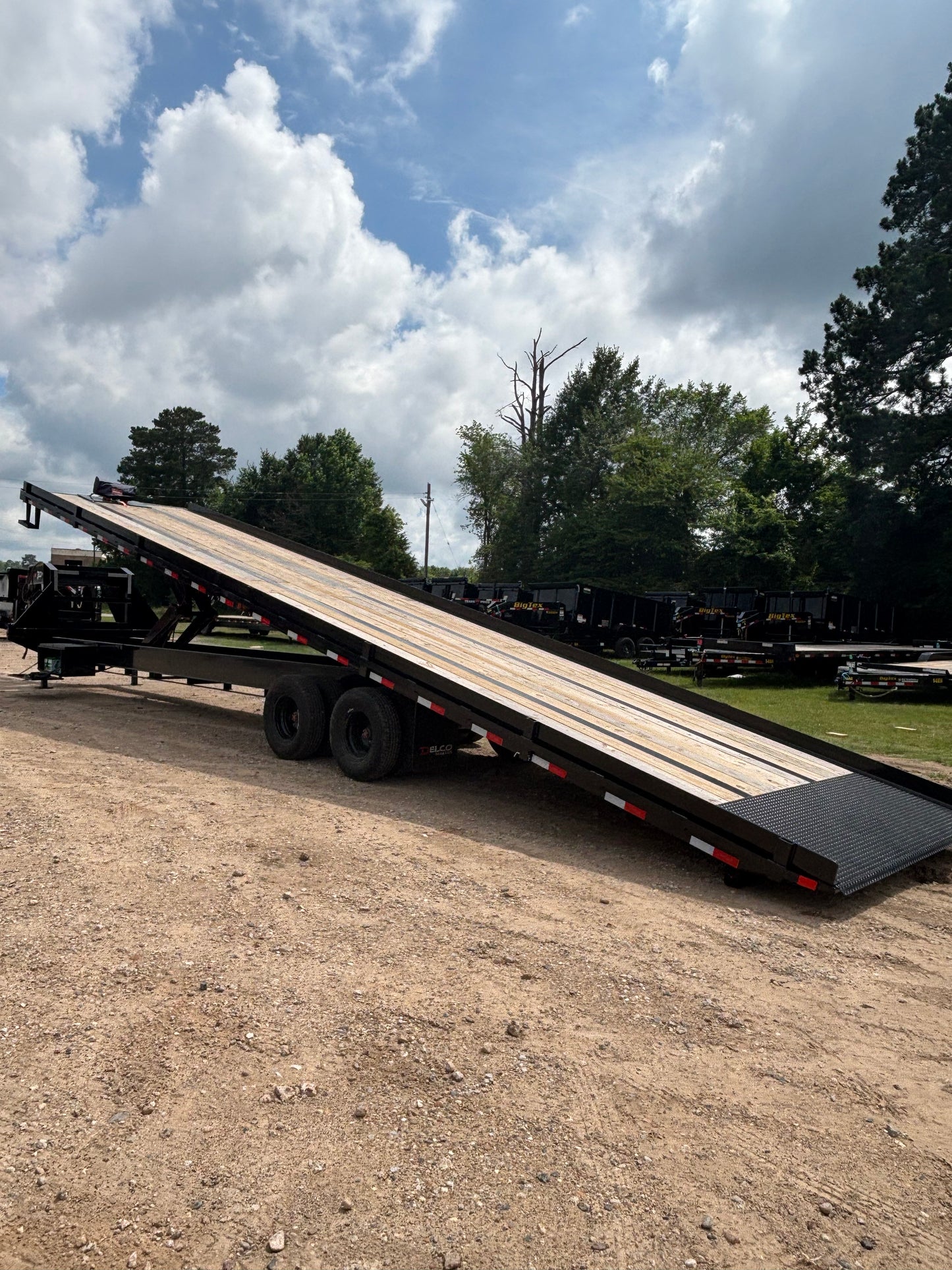 102 x 40' GN Full Tilt Flatbed Delco #T940