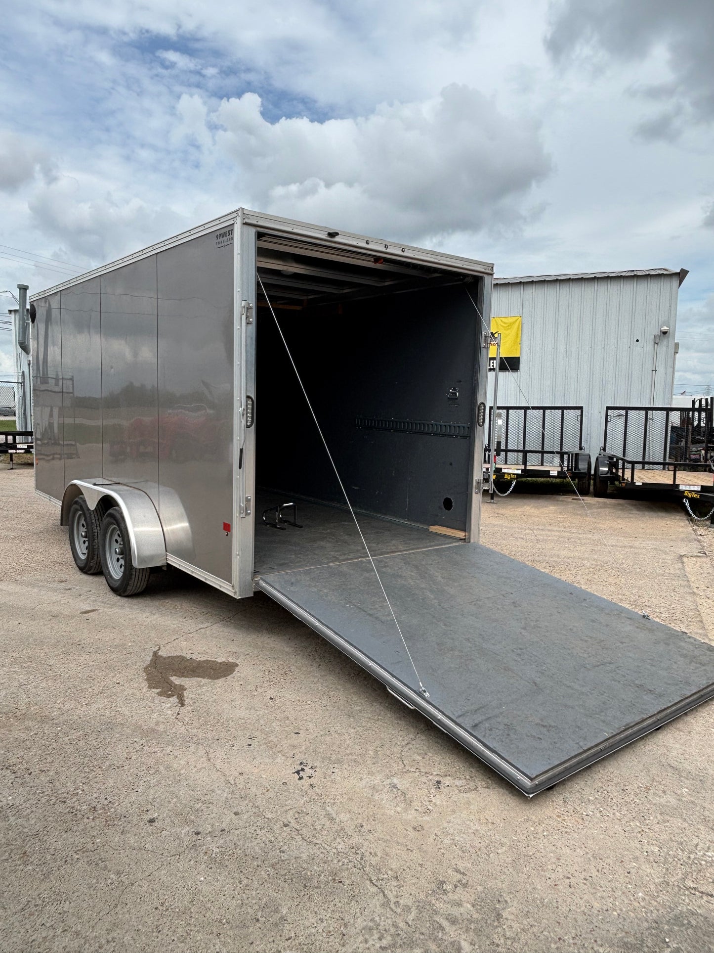 7 x 16' Enclosed Cargo Trailer Alcom EZ Hauler #33199 - Used