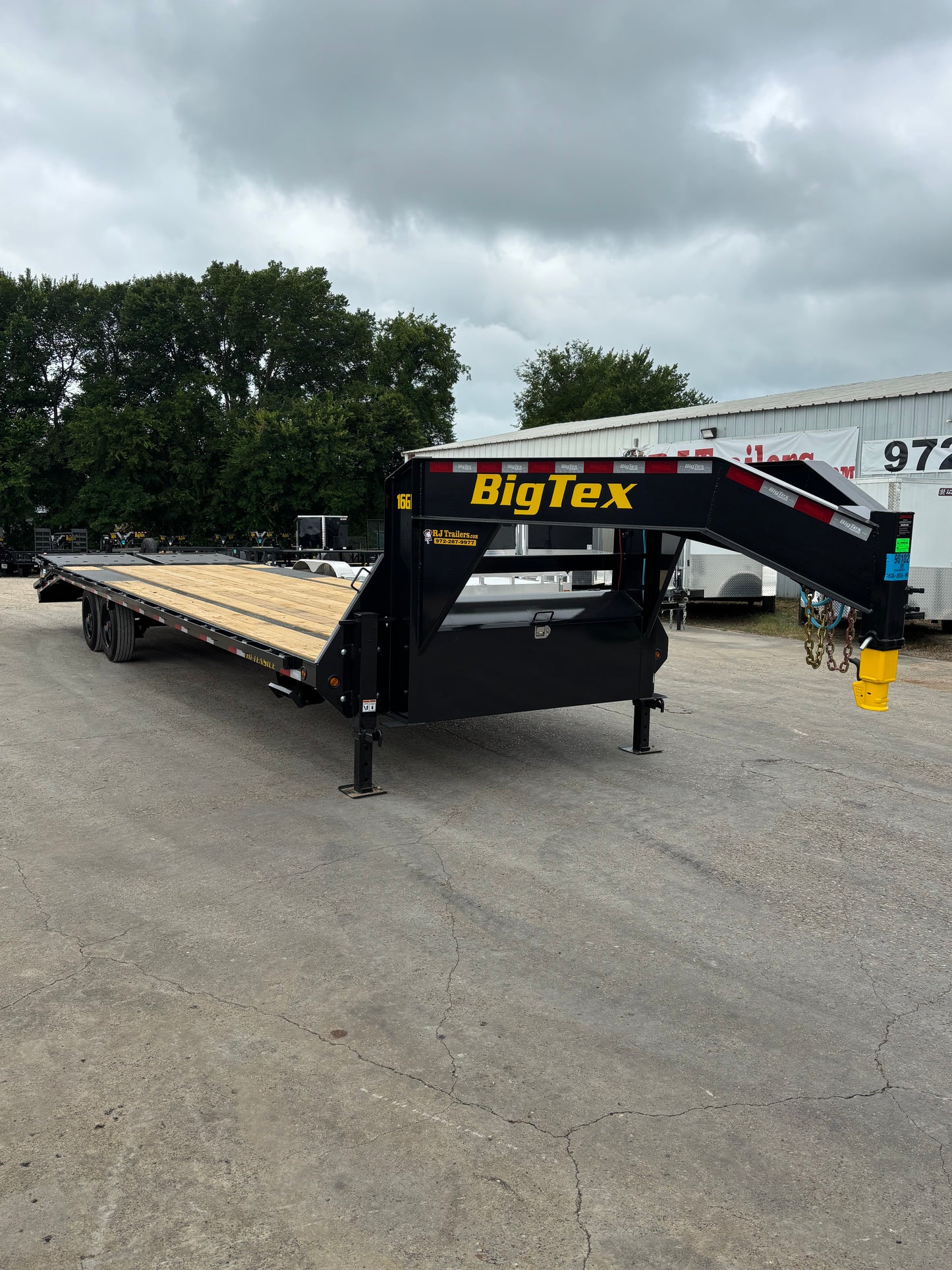 102 x 30' (25 + 5) GN Trailer Big Tex #16GN-30D5A-MRBK