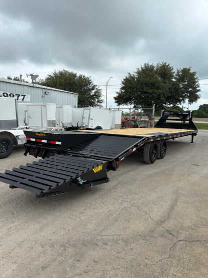 102 x 30' (25 + 5) GN Trailer Big Tex #16GN-30D5A-MRBK