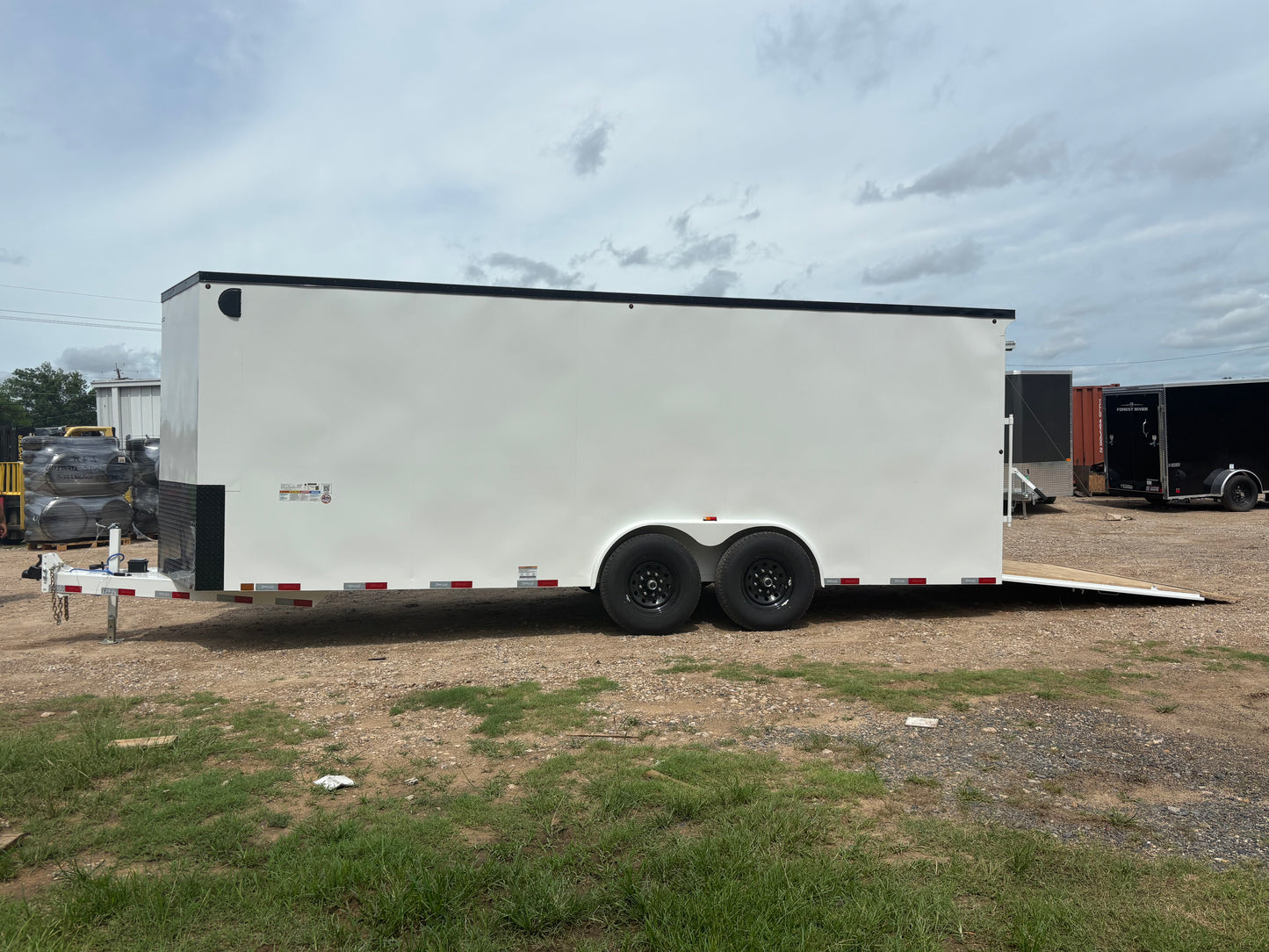 6'8" x 20' All-Steel Enclosed Trailer Cargo Delco #E720
