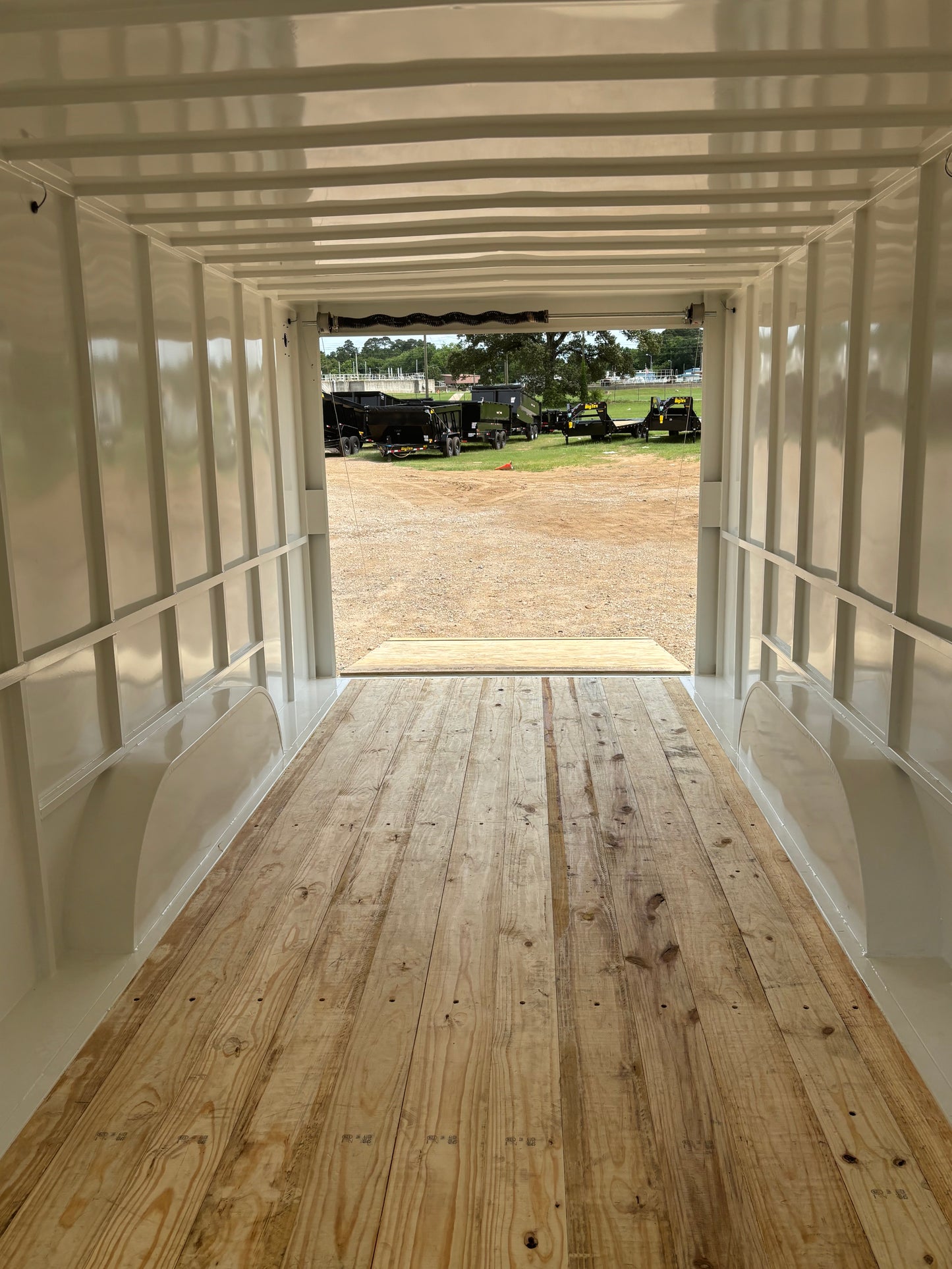 6'8" x 20' All-Steel Enclosed Trailer Cargo Delco #E720