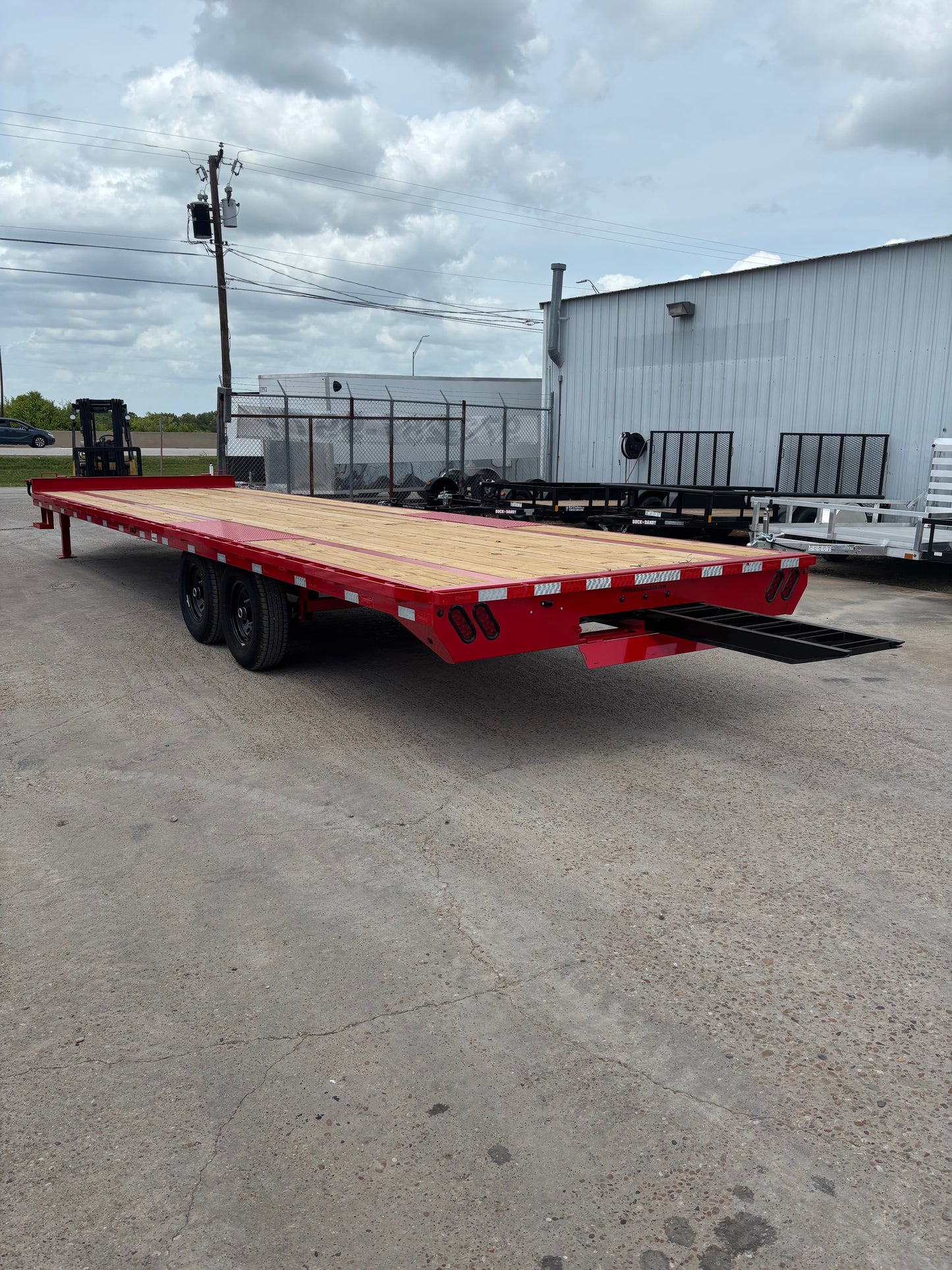 102 x 30' BP Deckover Trailer Delco #FB30
