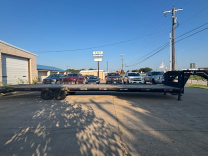 102 x 40' VAR Gooseneck Trailer #02509 - Used