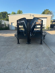 102 x 40' VAR Gooseneck Trailer #02509 - Used