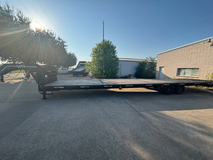 102 x 40' VAR Gooseneck Trailer #02509 - Used