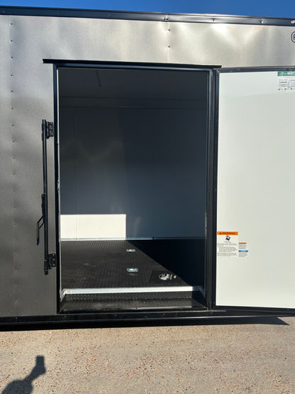 8.5 x 24' E-Series Enclosed Trailer Cargo Mate #TXEHW8.524TA3