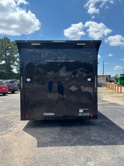 8.5 x 24' E-Series Enclosed Trailer Cargo Mate #TXEHW8.524TA3