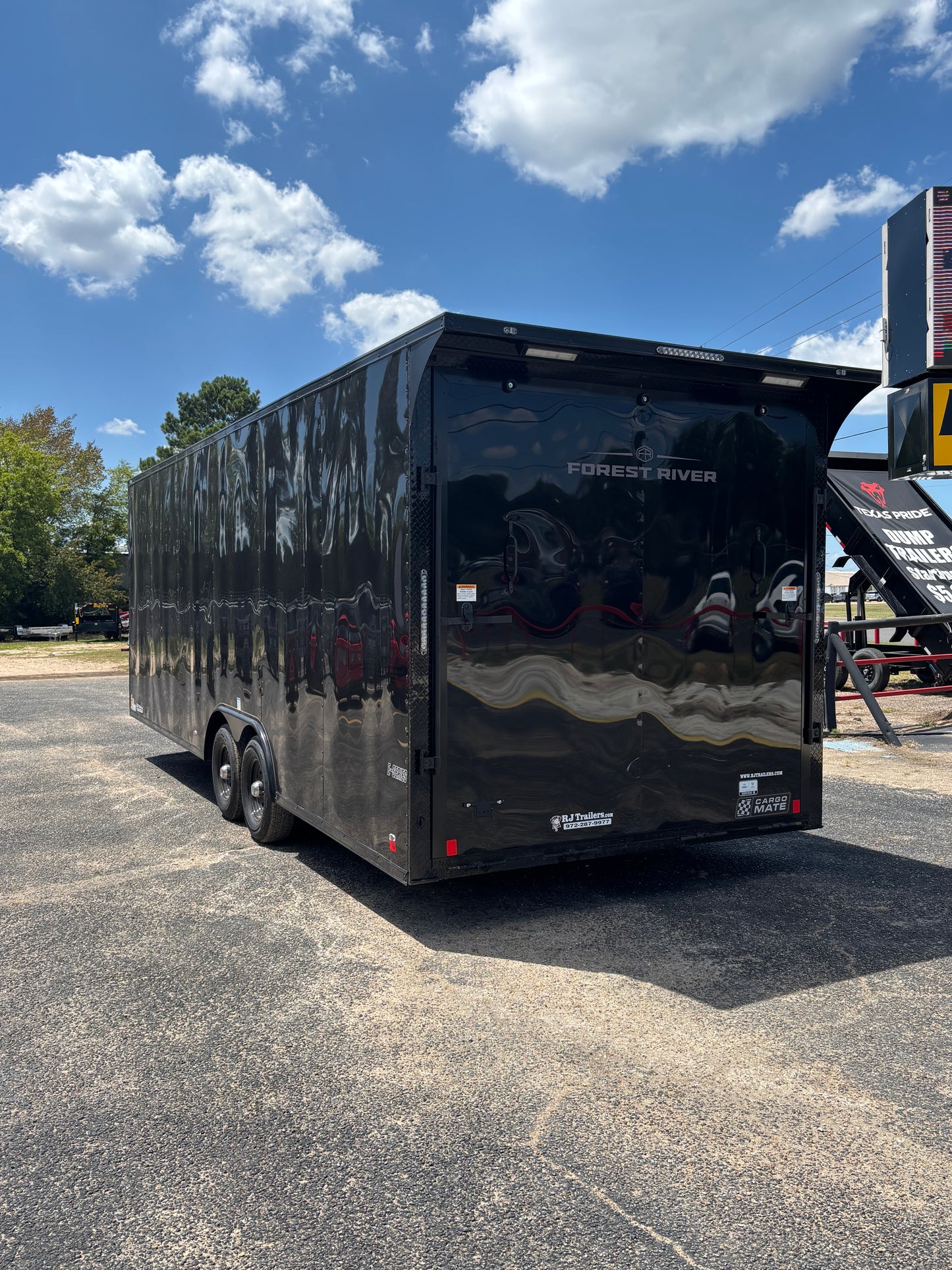 8.5 x 24' E-Series Enclosed Trailer Cargo Mate #TXEHW8.524TA3