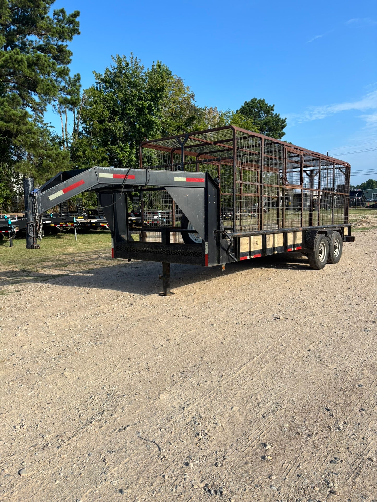 82 x 20 Sure Pull Utility Gooseneck USED